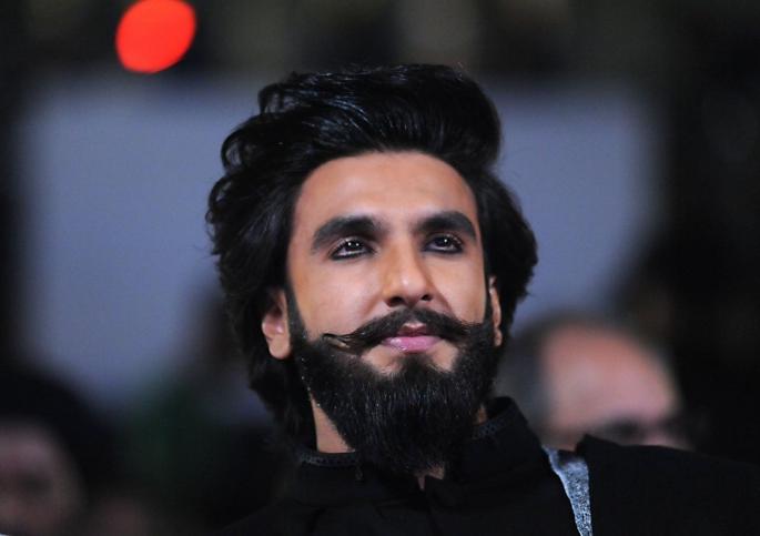 SEE PIC: 'Padmavati' became the look of the Ranveer! | SEE PIC : ‘पद्मावती’मधील रणवीरचा लुक झाला लिक!