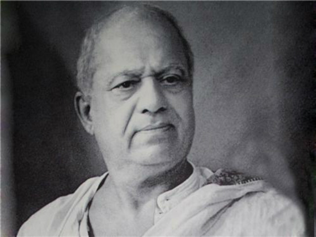 Dadasaheb Phalke's Chitrarasha Mobile app | दादासाहेब फाळकेंचा चित्रवारसा मोबाईल अॅपवर
