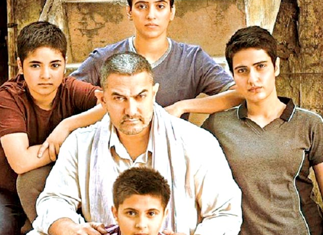 A new record for the rumors of breaking the box record at the box office | बॉक्सआॅफिसवरचे सर्व रेकॉर्ड तोडत दंगल चित्रपटाचा नवा विक्रम
