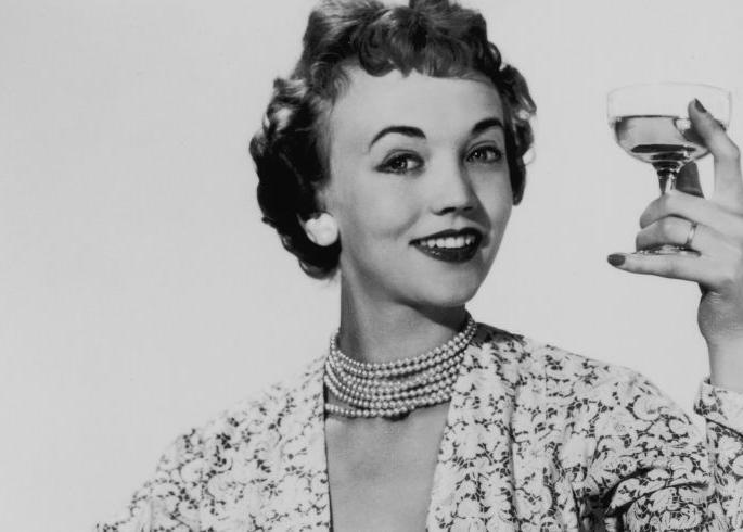 Deteriorating beauty due to alcoholism | ​​दारुमुळे बिघडते सौदर्य