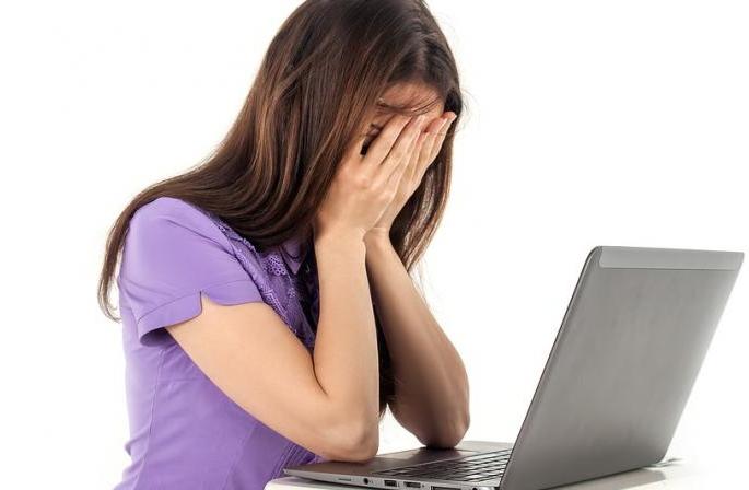 Alert: The threat of marital life due to the online impact! | Alert : आॅनलाइन अफेयरमुळे वैवाहिक आयुष्य धोक्यात ! Alert: The threat of marital life due to the online impact! | Alert : आॅनलाइन अफेयरमुळे वैवाहिक आयुष्य धोक्यात !