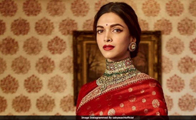 Deepika Padukone, who is suffering from 'this' illness, has refused to sign the film. | 'या' आजाराने त्रस्त आहे बॉलिवूडची मस्तानी दीपिका पादुकोण , चित्रपट साईन करण्यास देतेय नकार