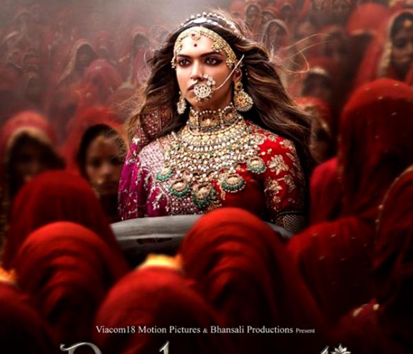 Padmavati will be released soon after the release | अखेर ठरल्या दिवशीच रिलीज होणार पद्मावती Padmavati will be released soon after the release | अखेर ठरल्या दिवशीच रिलीज होणार पद्मावती