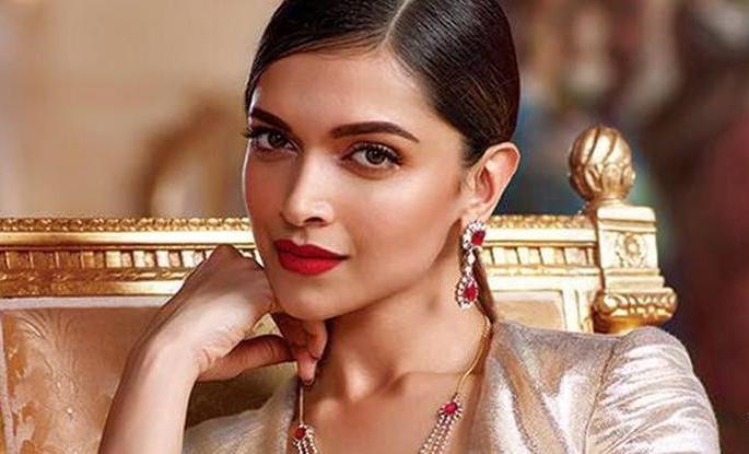 Bollywood's 'Mastani' to hit the International Red Caper | इंटरनॅशनल रेड कापेर्टवर उतरणार बॉलिवूडची ‘मस्तानी’!