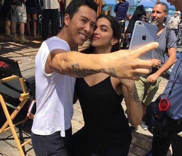 Dippy-Doni Yencha 'Triple X' Selfie! | डिप्पी-डॉनी येनचा ‘ट्रिपल एक्स’ सेल्फी! Dippy-Doni Yencha 'Triple X' Selfie! | डिप्पी-डॉनी येनचा ‘ट्रिपल एक्स’ सेल्फी!