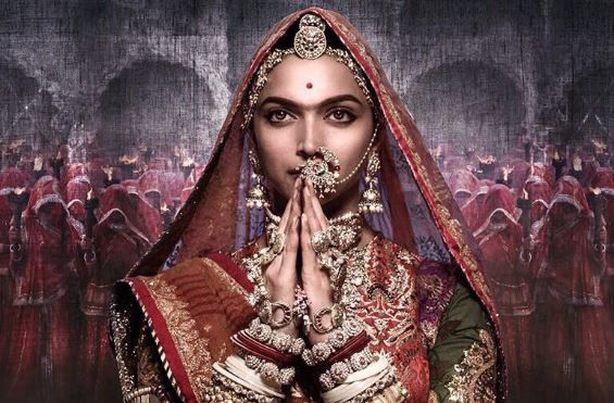 During the shooting of Padmavat, Deepika Padukone has to repeat 'O' work | पद्मावतच्या शूटिंग दरम्यान दीपिका पादुकोण वारंवार करायची 'हे' काम During the shooting of Padmavat, Deepika Padukone has to repeat 'O' work | पद्मावतच्या शूटिंग दरम्यान दीपिका पादुकोण वारंवार करायची 'हे' काम