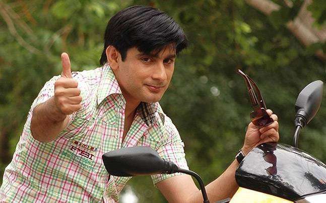 After 'Inder Kumar', the actor also suffered from heart attack | इंदर कुमारनंतर ‘या’ अभिनेत्याचाही हृदयविकाराने मृत्यू After 'Inder Kumar', the actor also suffered from heart attack | इंदर कुमारनंतर ‘या’ अभिनेत्याचाही हृदयविकाराने मृत्यू