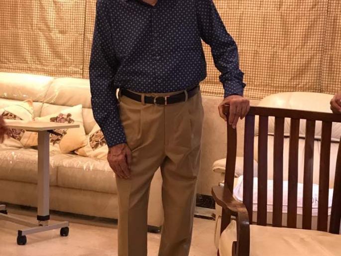 Dilip Kumar's 'Ha' Photo on Tragadi King Social Media Why Viral Is? | ट्रॅजेडी किंग दिलीपकुमारचा ‘हा’ फोटो सोशल मीडियावर का होतोय व्हायरल?