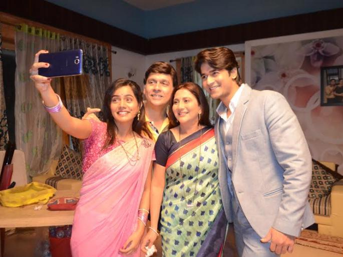 Complete 50 episodes of the double series | दुहेरी मालिकेचे ५० भाग पूर्ण Complete 50 episodes of the double series | दुहेरी मालिकेचे ५० भाग पूर्ण
