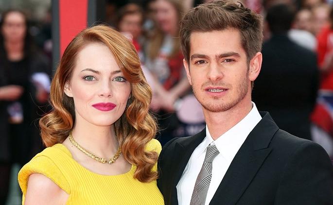 Premchand again flaunts in Andrew Garfield and Emma Stone | अॅँड्र्यू गारफिल्ड अन् एमा स्टोनमध्ये पुन्हा फुलले प्रेमांकुर Premchand again flaunts in Andrew Garfield and Emma Stone | अॅँड्र्यू गारफिल्ड अन् एमा स्टोनमध्ये पुन्हा फुलले प्रेमांकुर