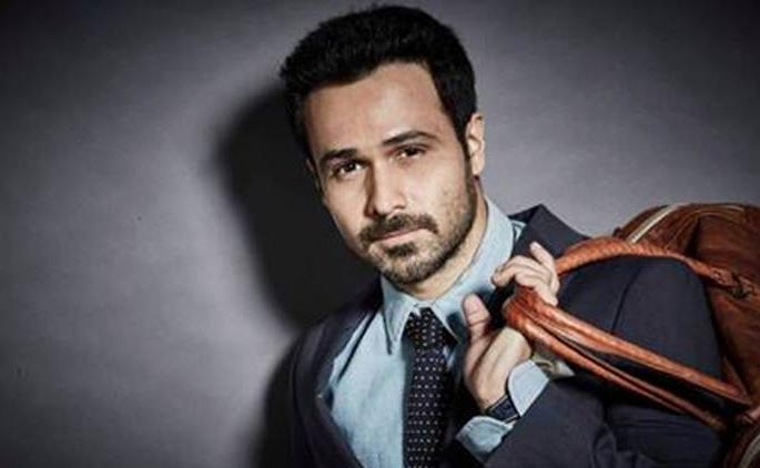 Imran needs to miss the cost of each kiss | ​इमरानला चुकवावी लागते प्रत्येक चुंबनाची किंमत