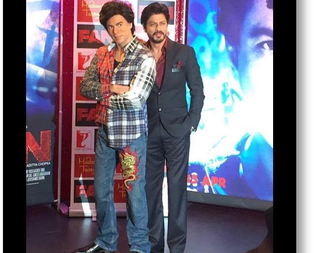 The biggest fan in the 'Madam Tussauds' museum | सर्वात मोठा फॅन ‘मादाम तुस्साद’ संग्रहालयात The biggest fan in the 'Madam Tussauds' museum | सर्वात मोठा फॅन ‘मादाम तुस्साद’ संग्रहालयात