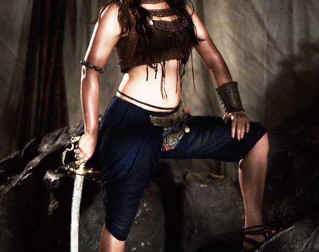Its confirmed - Fatima Sana Sheikh appears with Amir in the Thugs of Hindustan | its confirmed - ठग्स ऑफ हिंदुस्तानमध्ये आमिरसोबत दिसणार फातिमा सना शेख Its confirmed - Fatima Sana Sheikh appears with Amir in the Thugs of Hindustan | its confirmed - ठग्स ऑफ हिंदुस्तानमध्ये आमिरसोबत दिसणार फातिमा सना शेख