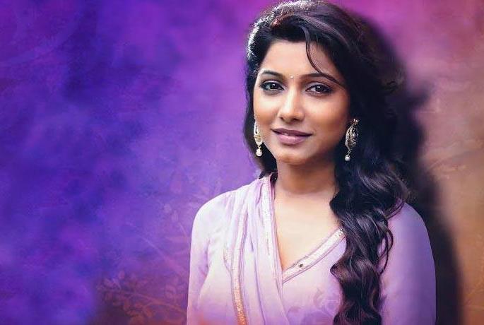 Gauri Nalawe Hatae Rekhaan | गौरी नलावडे हटके अंदाजात Gauri Nalawe Hatae Rekhaan | गौरी नलावडे हटके अंदाजात