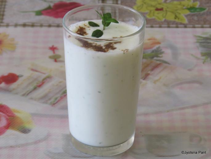 Summer look amritasaman | ​उन्हाळ्यात ताक अमृतासमान