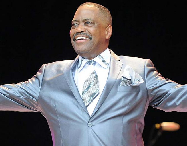Death in singer Cuba Gooding Sr. | गायक क्यूबा गुडिंग सीनियर यांचा कारमध्येच मृत्यू Death in singer Cuba Gooding Sr. | गायक क्यूबा गुडिंग सीनियर यांचा कारमध्येच मृत्यू