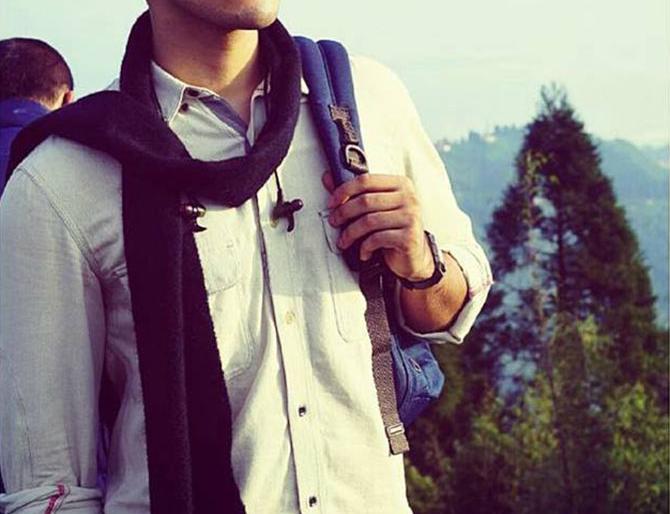 Like Govind, his son is also stylish and smart, the young woman will say, you are my hero number one! | गोविंदाप्रमाणेच त्याचा मुलगाही स्टायलिश आणि स्मार्ट, तरुणीसुद्धा म्हणतील तू मेरा तू मेरा हिरो नंबर वन! Like Govind, his son is also stylish and smart, the young woman will say, you are my hero number one! | गोविंदाप्रमाणेच त्याचा मुलगाही स्टायलिश आणि स्मार्ट, तरुणीसुद्धा म्हणतील तू मेरा तू मेरा हिरो नंबर वन!