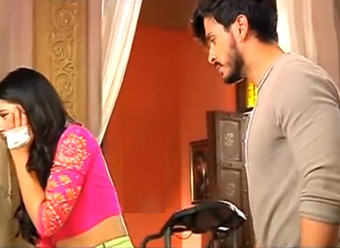 On the set of slave series, Niti Taylor played under the ears of Param Singh | गुलाम मालिकेच्या सेटवर निती टेलरने वाजवली परम सिंहच्या कानाखाली On the set of slave series, Niti Taylor played under the ears of Param Singh | गुलाम मालिकेच्या सेटवर निती टेलरने वाजवली परम सिंहच्या कानाखाली
