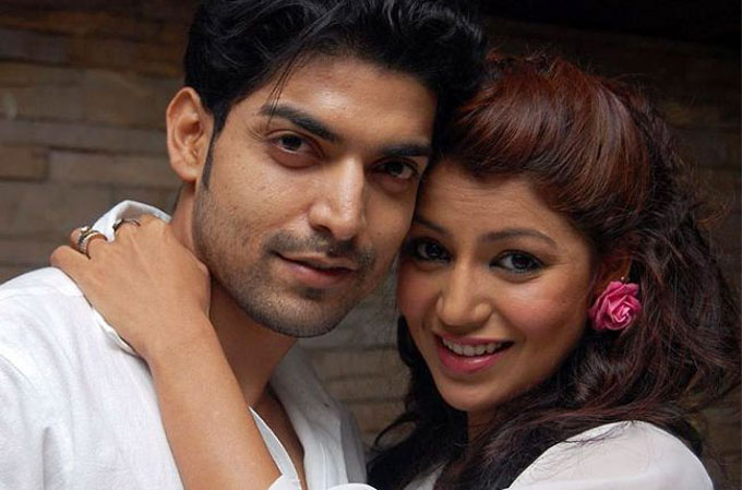 Gurmita's support to be offered to give an intimate scene? | इंटिमेट सीन्स देण्यासाठी गुरमितचा देबीनालाही असणार सपोर्ट ?