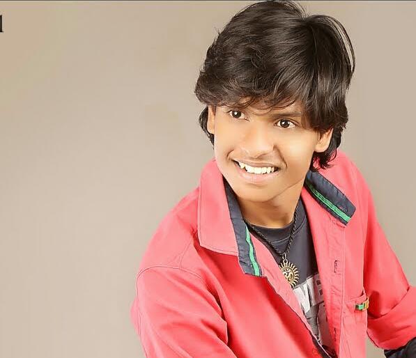 Read on to know the good news for Hansraj's fans. | हंसराजच्या फॅन्ससाठी खूशखबर जाणून घेण्यासाठी वाचा.. Read on to know the good news for Hansraj's fans. | हंसराजच्या फॅन्ससाठी खूशखबर जाणून घेण्यासाठी वाचा..