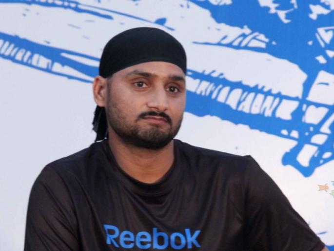Harbhajan fell ill | हरभजन पडला आजारी