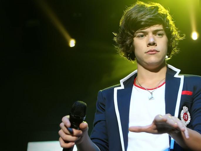 Harry's message for cancerous hair want | ​कॅन्सरग्रस्त बाल चाहतीसाठी हॅरीचा मेसेज