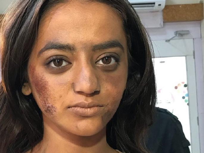 OMG! The face of the actress, the face of the make-up, was hard to identify! | OMG ! मेकअपने बिघडवला या अभिनेत्रीचा चेहरा, ओळखणेही झाले कठीण!! OMG! The face of the actress, the face of the make-up, was hard to identify! | OMG ! मेकअपने बिघडवला या अभिनेत्रीचा चेहरा, ओळखणेही झाले कठीण!!