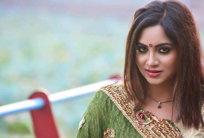 Arrested warrant against Arshi Khan; Are you going to be arrested anytime? | अर्शी खानविरोधात न्यायालयाने काढले अटक वॉरंट; कुठल्याही क्षणी होणार अटक? Arrested warrant against Arshi Khan; Are you going to be arrested anytime? | अर्शी खानविरोधात न्यायालयाने काढले अटक वॉरंट; कुठल्याही क्षणी होणार अटक?