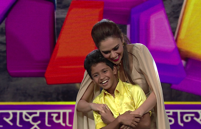 When Amrita Khanvilkar gets a chimukala called I Love You? Know what happened at the time? | जेव्हा अमृता खानविलकरला एक चिमुकला I Love You म्हणतो? जाणून घ्या त्यावेळी काय घडले? When Amrita Khanvilkar gets a chimukala called I Love You? Know what happened at the time? | जेव्हा अमृता खानविलकरला एक चिमुकला I Love You म्हणतो? जाणून घ्या त्यावेळी काय घडले?