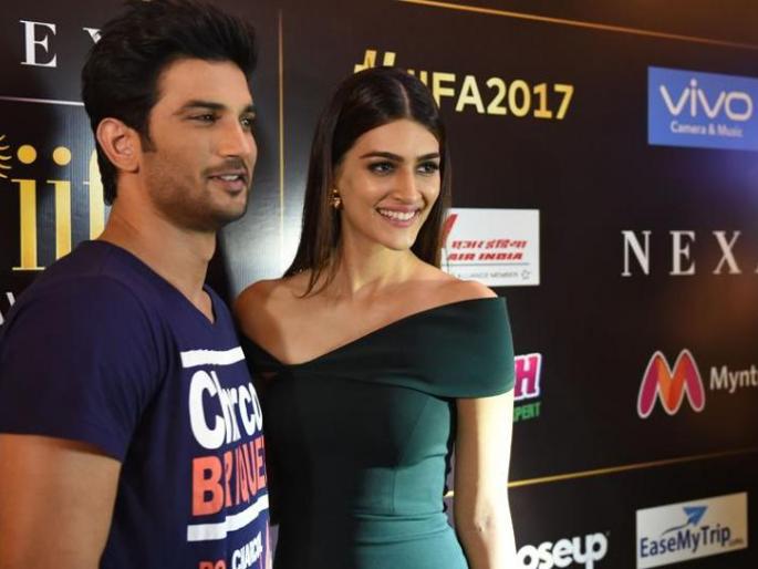 Sushant Singh Rajput confused in 'IIFA' to get room alongside Girlfriend Kitty Sanan's room | गर्लफ्रेंड क्रिती सॅननच्या रूमशेजारीच रूम मिळावा म्हणून सुशांत सिंग राजपूतने ‘आयफा’त घातला गोंधळ! Sushant Singh Rajput confused in 'IIFA' to get room alongside Girlfriend Kitty Sanan's room | गर्लफ्रेंड क्रिती सॅननच्या रूमशेजारीच रूम मिळावा म्हणून सुशांत सिंग राजपूतने ‘आयफा’त घातला गोंधळ!