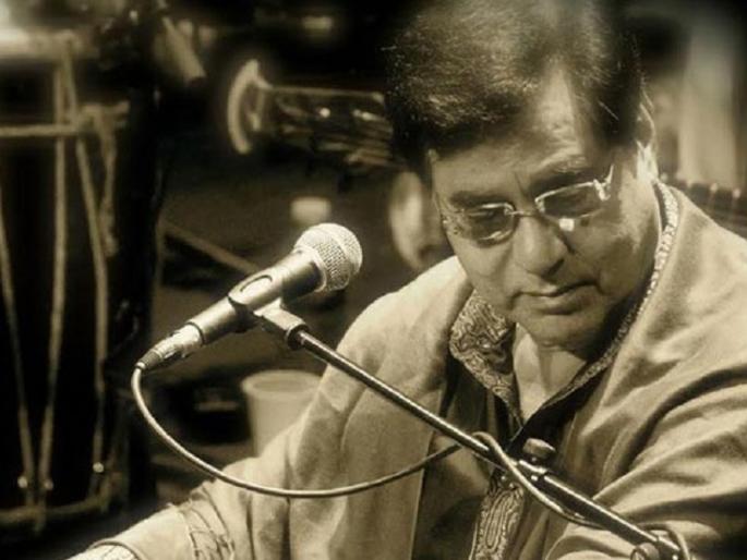Birthday special: Jagjit Singh ... was the untimely endangerment of the death of a single child ... !! | birthday special : एकुलत्या एका मुलाच्या मृत्यूने अंतर्बाह्य खचले होते जगजीत सिंह...!! Birthday special: Jagjit Singh ... was the untimely endangerment of the death of a single child ... !! | birthday special : एकुलत्या एका मुलाच्या मृत्यूने अंतर्बाह्य खचले होते जगजीत सिंह...!!