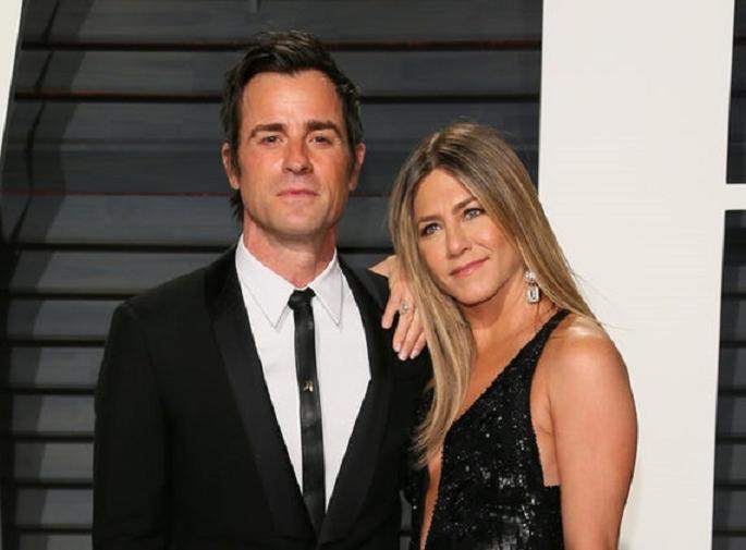 Shocking! Jennifer Anistor and actor Justin Theroux divider! | ​Shocking! जेनिफर एनिस्टर आणि अभिनेता जस्टिन थेरॉक्स विभक्त!