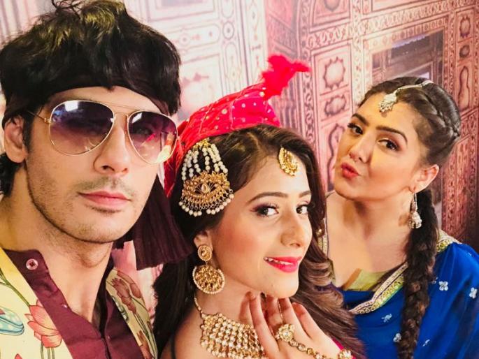 Read Jijaji is on the roof; Hiba Nawab, Rashi Bawa and Nikhil Khurana in the series | वाचा जिजाजी छत पर है या मालिकेतील हिबा नवाब, राशी बावा आणि निखिल खुराना काय सांगतायेत त्यांच्या मैत्रीविषयी
