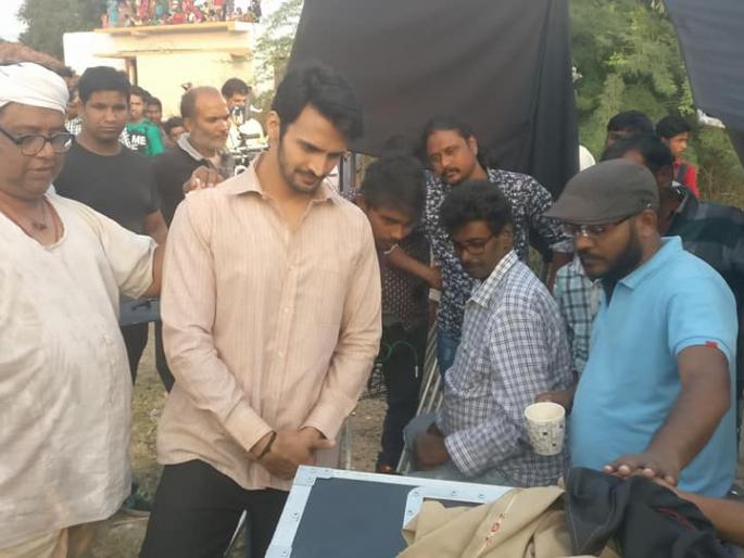 On Location Pic: 'You should be there' | On Location Pic:'तु तिथे असावे' नवीन मराठी सिनेमातील कलाकारांचा शूटिंग दरम्यान असा असतो अंदाज