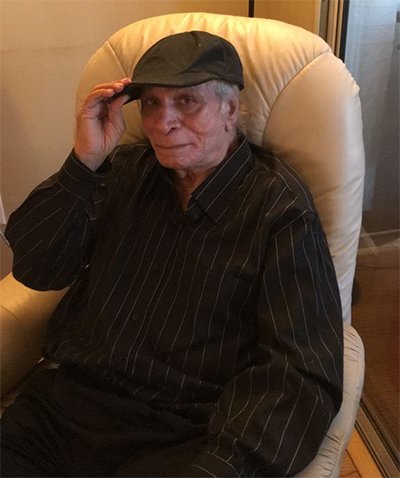 Kadar Khan feels that | ​कादर खान यांना या गोष्टीची वाटते खंत