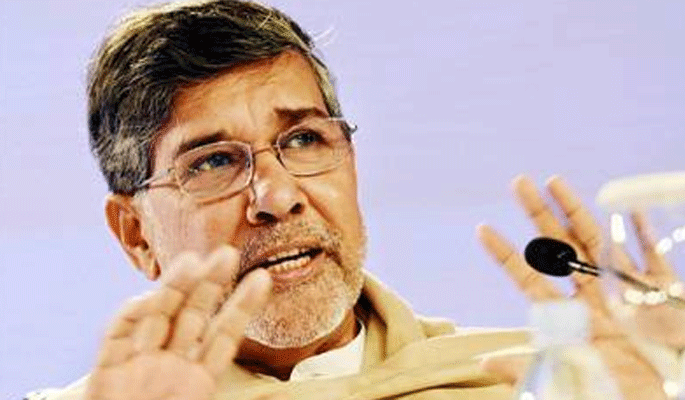 'Harvard Humanitarian of the Year' | 'हार्वड ह्युमनॅटरिअन ऑफ द ईअर'