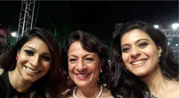 Perfect Family Selfie! | परफेक्ट फॅमिली सेल्फी!