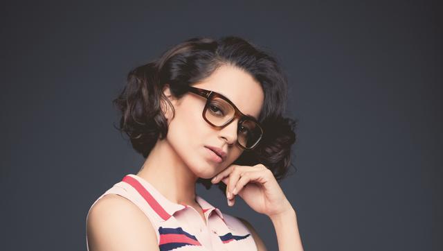 Kangna, Dhoni, Virat towel ... | कंगना, धोनी, विराटचे ठुमके... Kangna, Dhoni, Virat towel ... | कंगना, धोनी, विराटचे ठुमके...