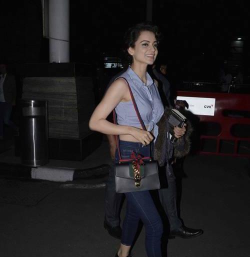 Cheerleader Kangna! | दिलखेचक कंगना!