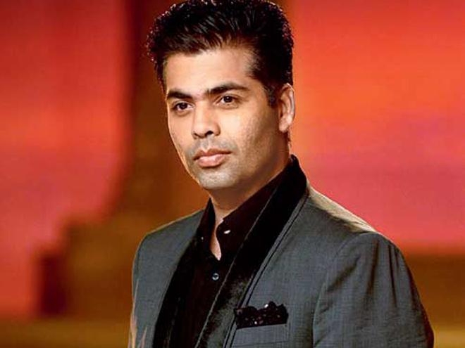 Karan Johar shared the children's first photo | ​करण जोहरने शेअर केला मुलांचा पहिला फोटो