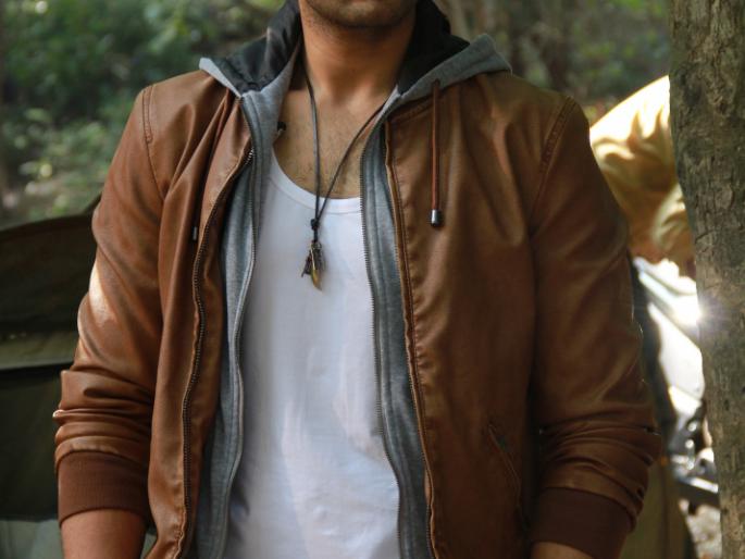 Karan Kundra at the sound of the competitor of the Wali Roadies? | ​करण कुंद्राने वाजवली रोडीजच्या स्पर्धकाच्या कानाखाली?