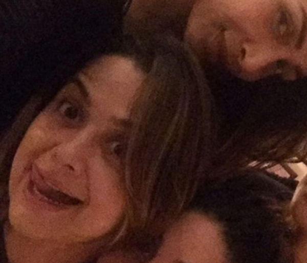Kareena with 'Ke' Gang! | करिनाची ‘की’ गँगसोबत पार्टी!