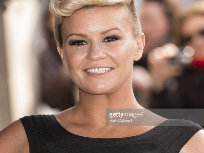 Third divorce from singer Kerry Cotonne | गायिका कॅरी कटोनाचा तीसरा घटस्फोट