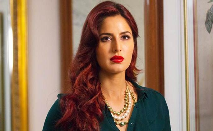 Katrina came to the common sense ...: went to the doctor for treatment | कॅटरिनाला आली अक्कल... : उपचारासाठी गेली डॉक्टरकडे Katrina came to the common sense ...: went to the doctor for treatment | कॅटरिनाला आली अक्कल... : उपचारासाठी गेली डॉक्टरकडे