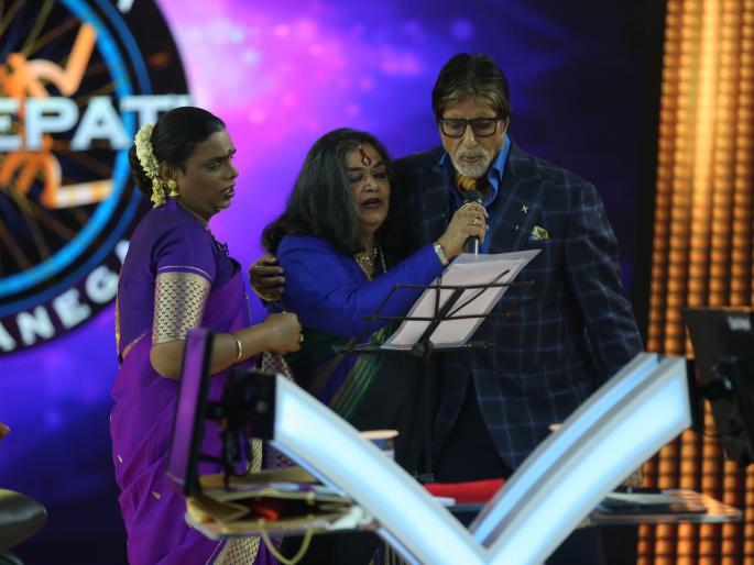 Amitabh Bachchan sings with Usha Uthup in the song "Kaun Banega Crorepati" | कौन बनेगा करोडपती या कार्यक्रमात अमिताभ बच्चन यांनी उषा उथुपसोबत गायले गाणे