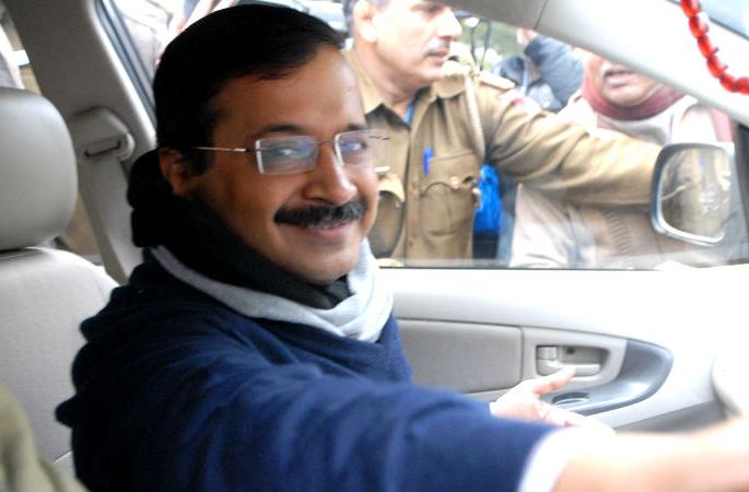 Kejriwal has seen 'Neeraja' | केजरीवाल यांनी पाहिला ‘नीरजा’ Kejriwal has seen 'Neeraja' | केजरीवाल यांनी पाहिला ‘नीरजा’