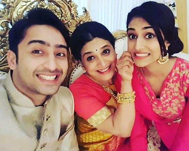 'Some colors are similar to' in this series of TV shows secretly! | 'कुछ रंग प्यार के ऐसे भी' मालिकेतील या टीव्ही कपलने गुपचुप उरकला साखरपुडा! 'Some colors are similar to' in this series of TV shows secretly! | 'कुछ रंग प्यार के ऐसे भी' मालिकेतील या टीव्ही कपलने गुपचुप उरकला साखरपुडा!