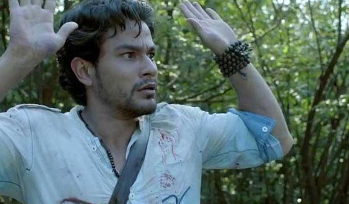 Actor Kunal Khemu assaulted | अभिनेता कुणाल खेमूवर प्राणघातक हल्ला Actor Kunal Khemu assaulted | अभिनेता कुणाल खेमूवर प्राणघातक हल्ला