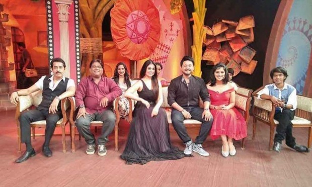 'Lal Ishq' can be played on the set of ... | ‘लाल इश्क’ चला हवा येऊ द्याच्या सेटवर... 'Lal Ishq' can be played on the set of ... | ‘लाल इश्क’ चला हवा येऊ द्याच्या सेटवर...