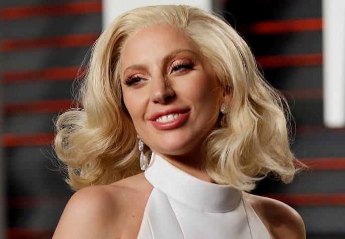 Lady Gaga's creativity killed as 'popularity' | ​‘लोकप्रियता’ ठरतेय लेडी गागाच्या ‘क्रिएटिव्हिटीला’ मारक